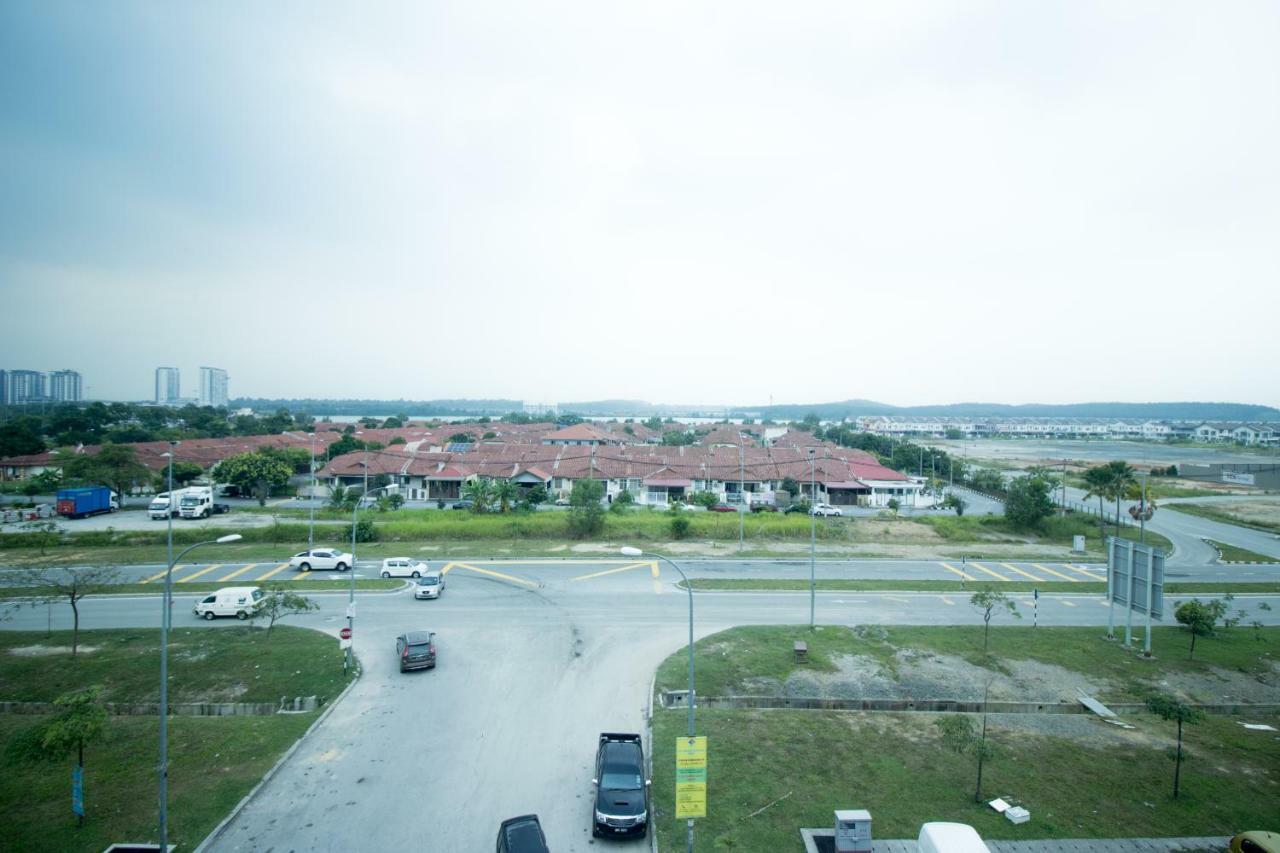 Saujana City Hotel Bandar Saujana Putra Экстерьер фото