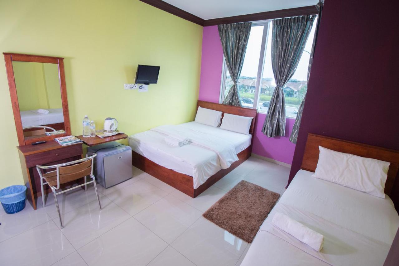Saujana City Hotel Bandar Saujana Putra Экстерьер фото